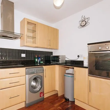 Exhilarating 2bd Flat With Outdoor Patio Dublin! * 都柏林
