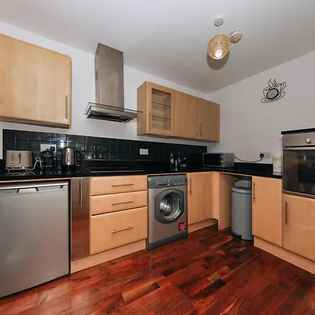 Exhilarating 2bd Flat With Outdoor Patio Dublin! דירה דבלין