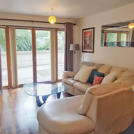 Exhilarating 2bd Flat With Outdoor Patio Dublin! דירה דבלין